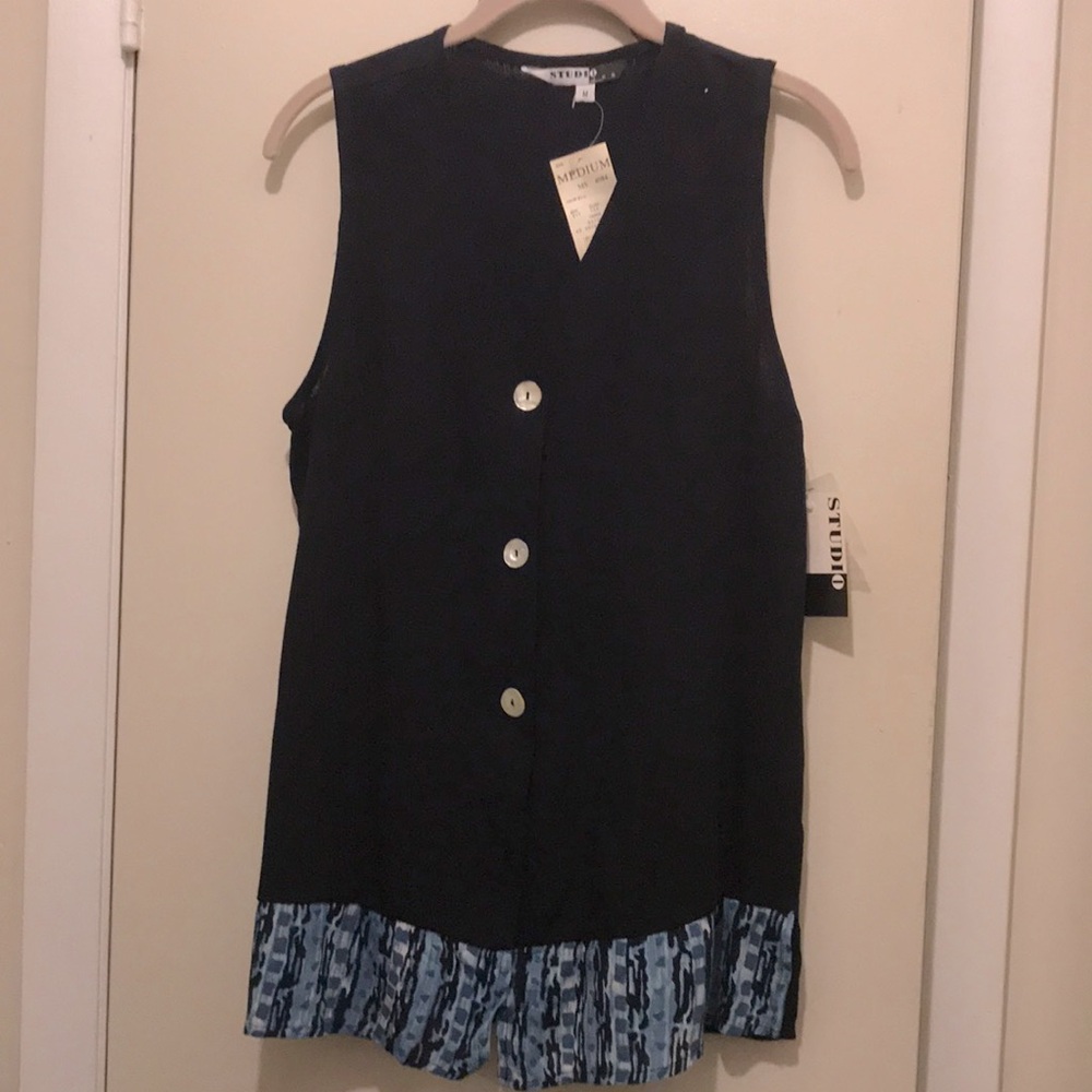 E) Studio JPR Stylish Size Medium Navy Blue Button Down Sleeveless Top - Picture 1 of 7